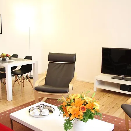 Nollendorf - 1 Separate Bedroom And 1 Living With Sofa Bed In Motzstrasse *