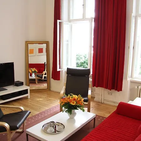 Nollendorf - 1 Separate Bedroom And 1 Living With Sofa Bed In Motzstrasse Apartament *