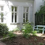 아파트 Nollendorf - 1 Separate Bedroom And 1 Living With Sofa Bed In Motzstrasse *