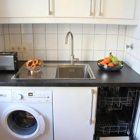 Nollendorf - 1 Separate Bedroom And 1 Living With Sofa Bed In Motzstrasse *