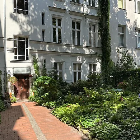 Nollendorf - 1 Separate Bedroom And 1 Living With Sofa Bed In Motzstrasse * 베를린