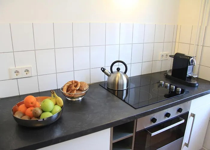 Διαμέρισμα Nollendorf - 1 Separate Bedroom And 1 Living With Sofa Bed In Motzstrasse Βερολίνο