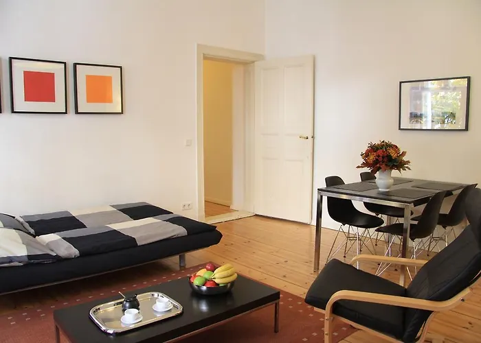 Nollendorf - 1 Separate Bedroom And 1 Living With Sofa Bed In Motzstrasse Διαμέρισμα Βερολίνο