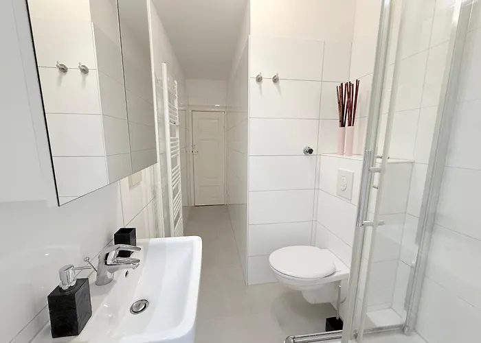 Nollendorf - 1 Separate Bedroom And 1 Living With Sofa Bed In Motzstrasse * Βερολίνο