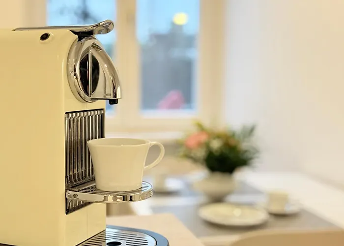 Nollendorf - 1 Separate Bedroom And 1 Living With Sofa Bed In Motzstrasse Appartement