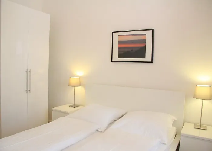 Nollendorf - 1 Separate Bedroom And 1 Living With Sofa Bed In Motzstrasse * Βερολίνο