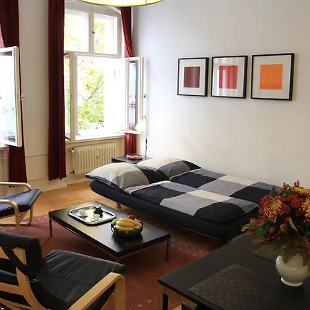 Nollendorf - 1 Separate Bedroom And 1 Living With Sofa Bed In Motzstrasse