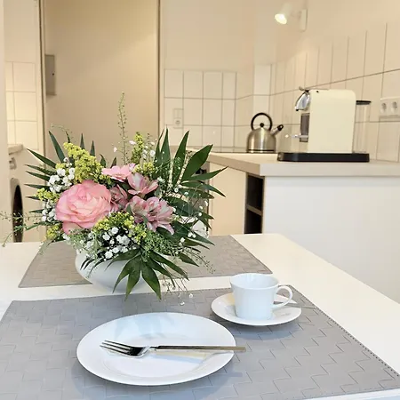 Nollendorf - 1 Separate Bedroom And 1 Living With Sofa Bed In Motzstrasse Apartment Berlin