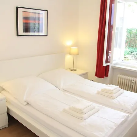 Nollendorf - 1 Separate Bedroom And 1 Living With Sofa Bed In Motzstrasse * Berlino