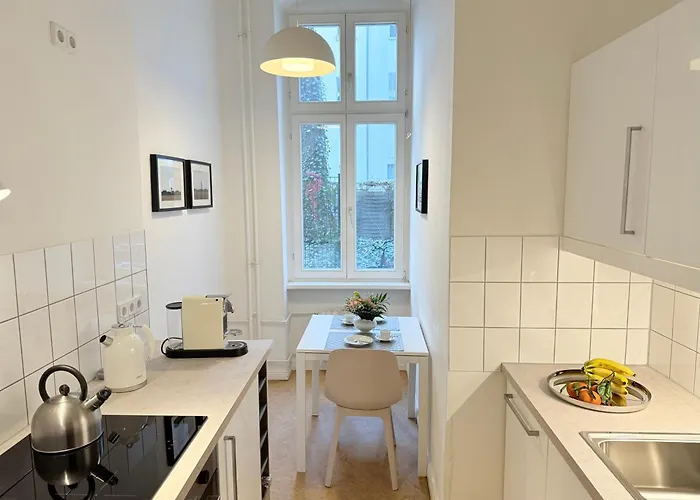 Lägenhet Nollendorf - 1 Separate Bedroom And 1 Living With Sofa Bed In Motzstrasse